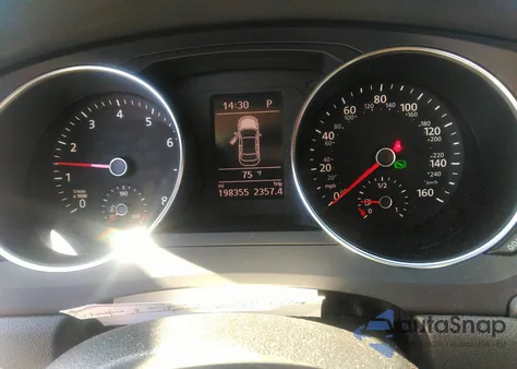 2017 Volkswagen Jetta 1.4T Se z USA, uszkodzony, nr VIN 3VWDB7AJ3HM366472